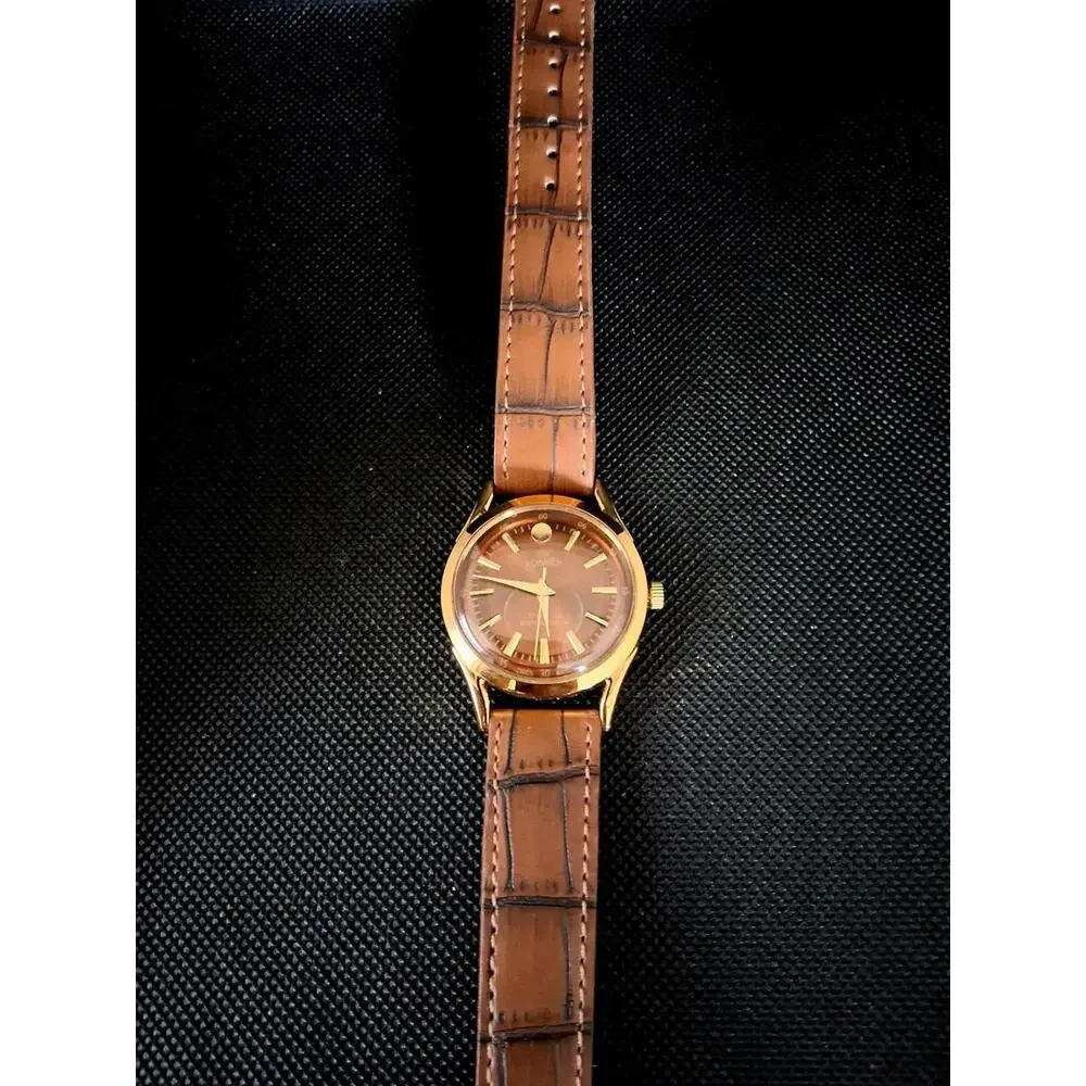 Vintage Roamer Men's Leather Mechanical Watch‎ RARE